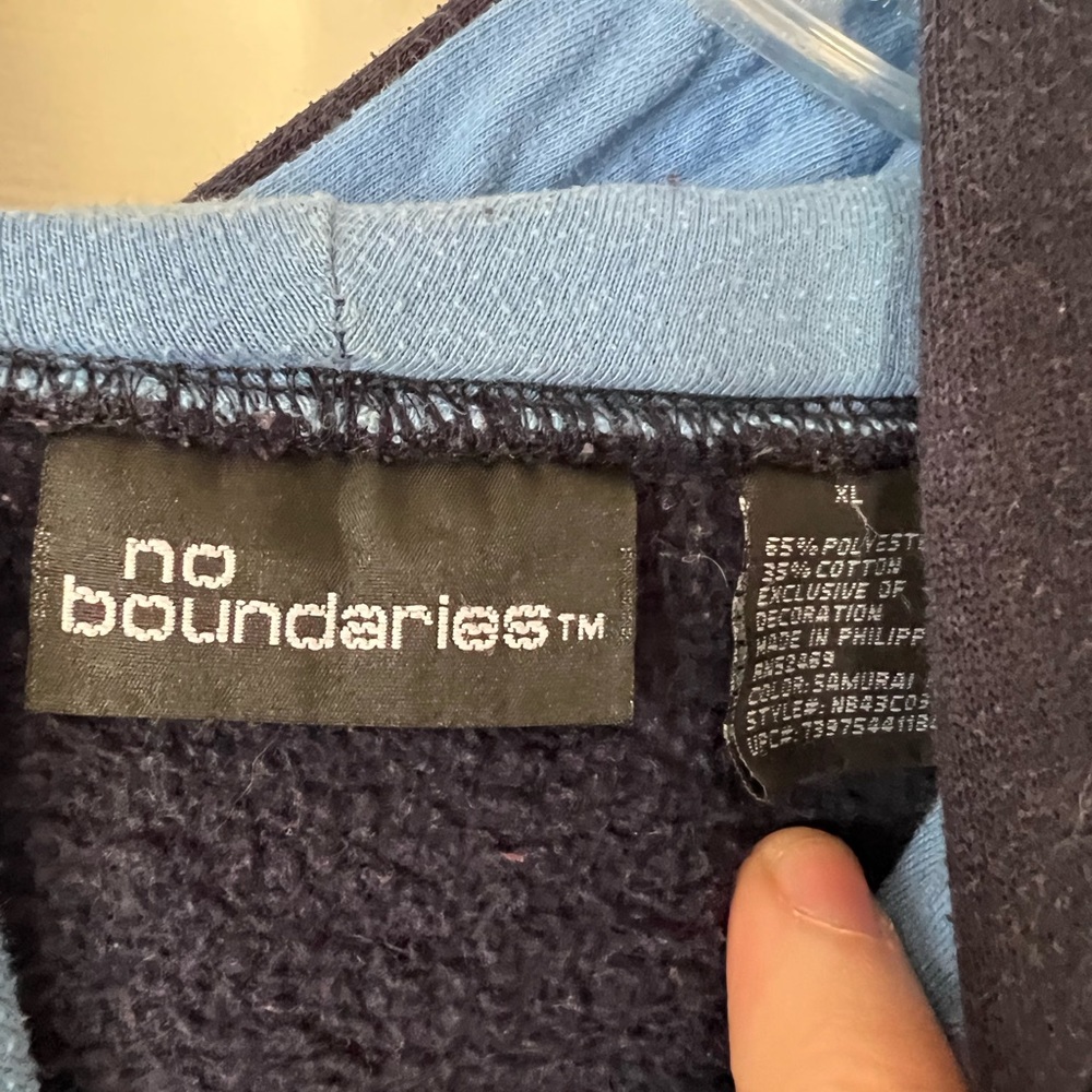 No Boundaries hoodie